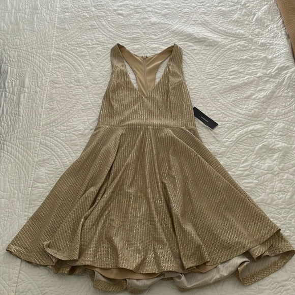 Lulus Gold Dress NWT - Picture 2 of 7